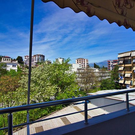 Apartament Duzgo Gjirokaster Bagian luar foto
